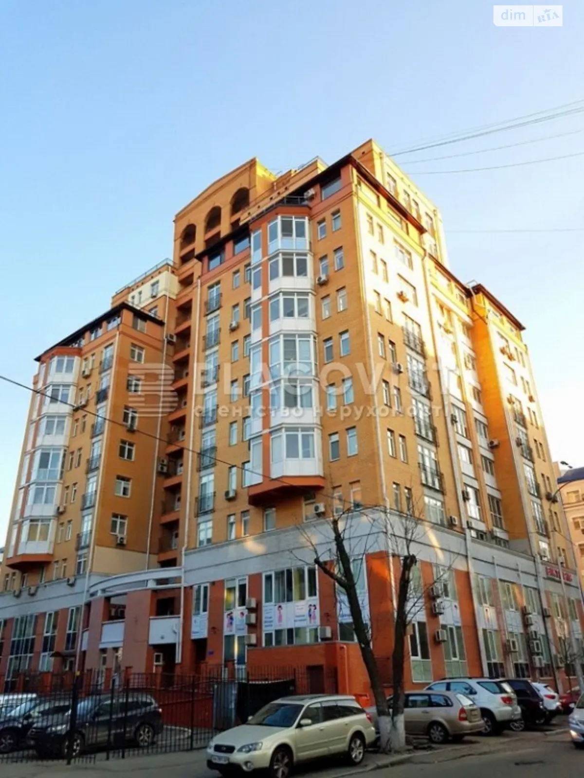 Продается 4-комнатная квартира 165 кв. м в Киеве, ул. Почайнинская, 70 - фото 1