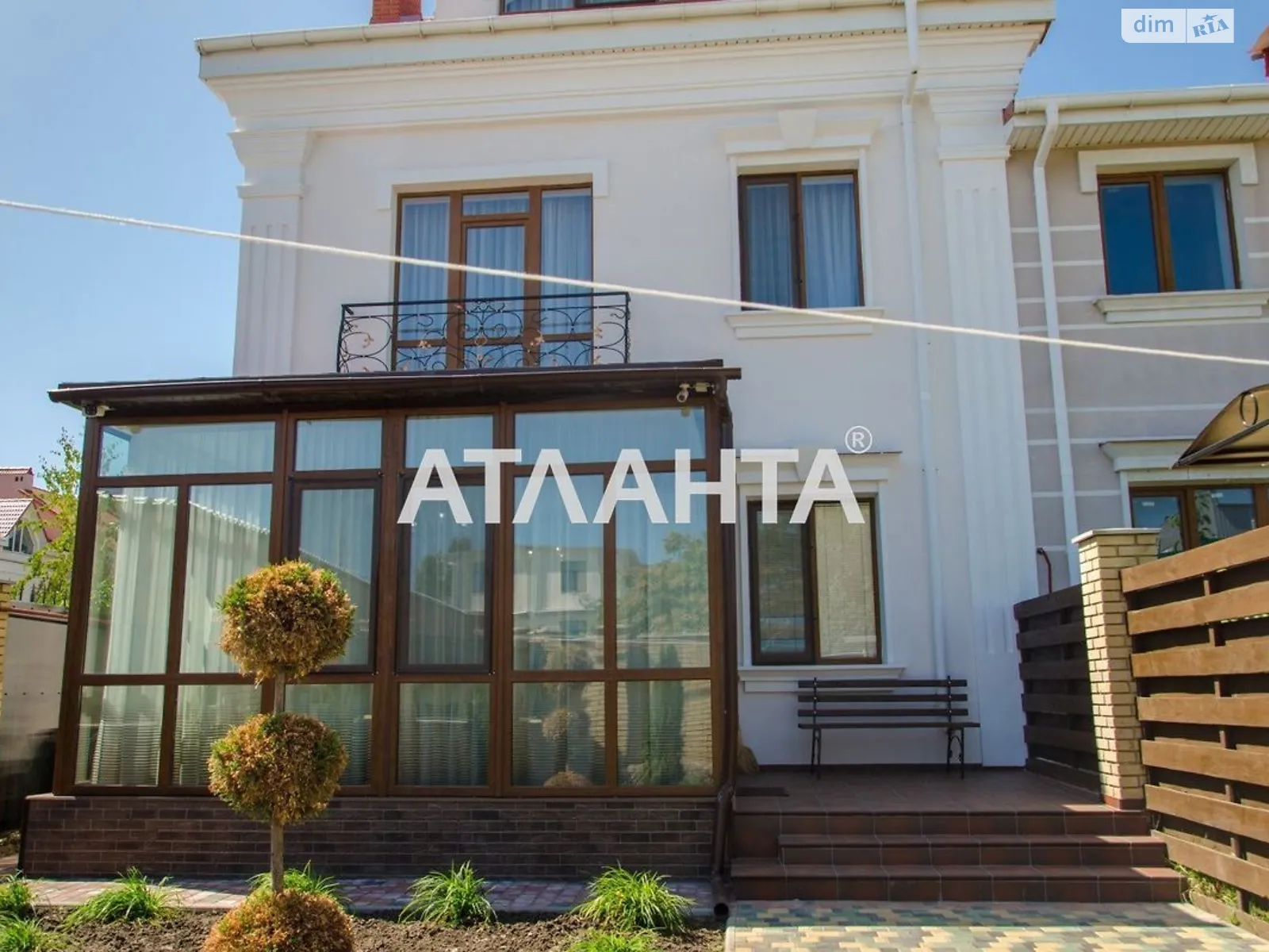 Продается дом на 3 этажа 216.7 кв. м с верандой - фото 3