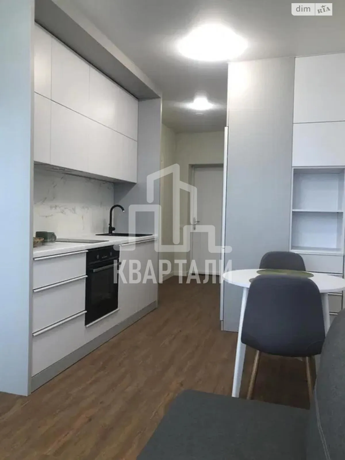 Продается 1-комнатная квартира 31 кв. м в Киеве, ул. Тираспольская, 52 - фото 1