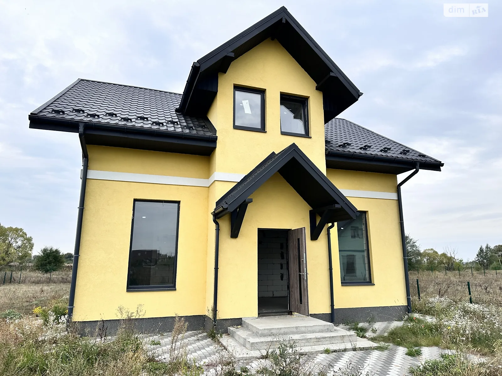 Продається будинок 2 поверховий 133 кв. м з каміном, цена: 65000 $