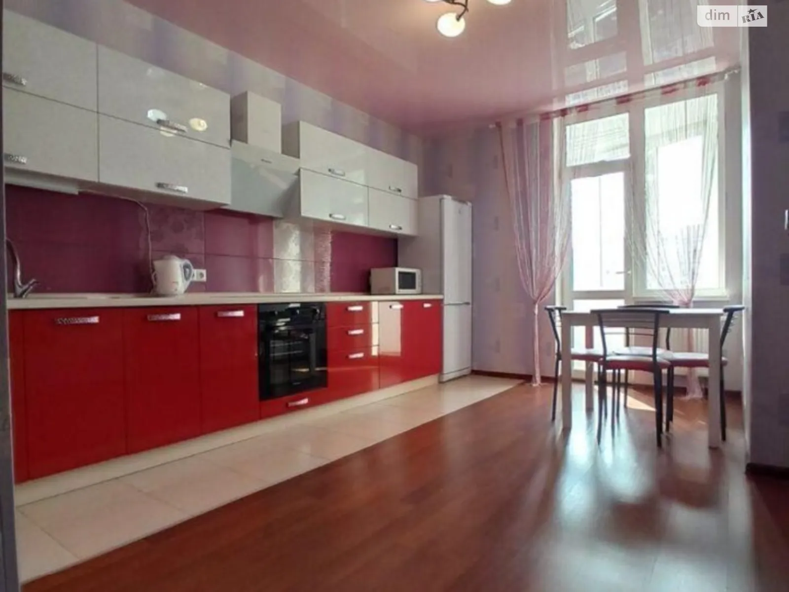 Продается 1-комнатная квартира 54 кв. м в Киеве, ул. Драгоманова, 4А - фото 1