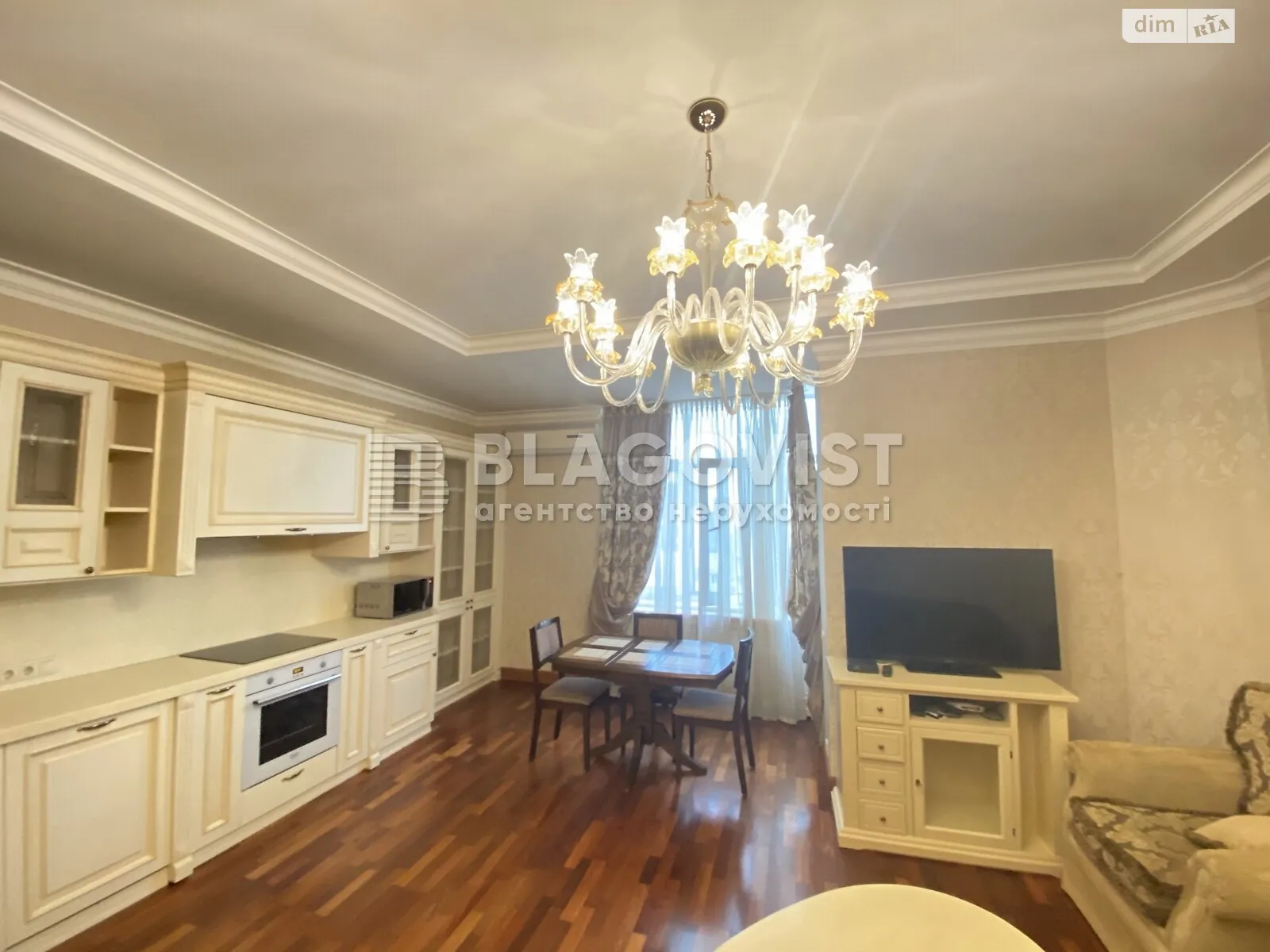 Продается 2-комнатная квартира 80 кв. м в Киеве, ул. Соломенская, 15А - фото 1