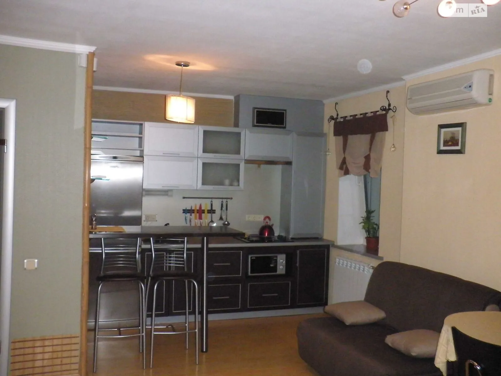 Сдается в аренду 1-комнатная квартира 40 кв. м в Харькове, цена: 7000 грн