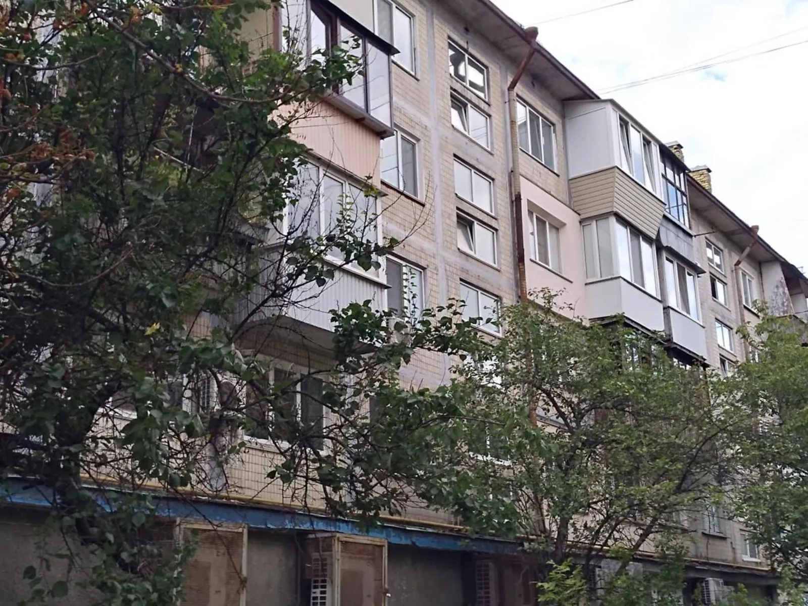 Продается 2-комнатная квартира 45 кв. м в Киеве, ул. Мрии(Академика Туполева), 24 - фото 1
