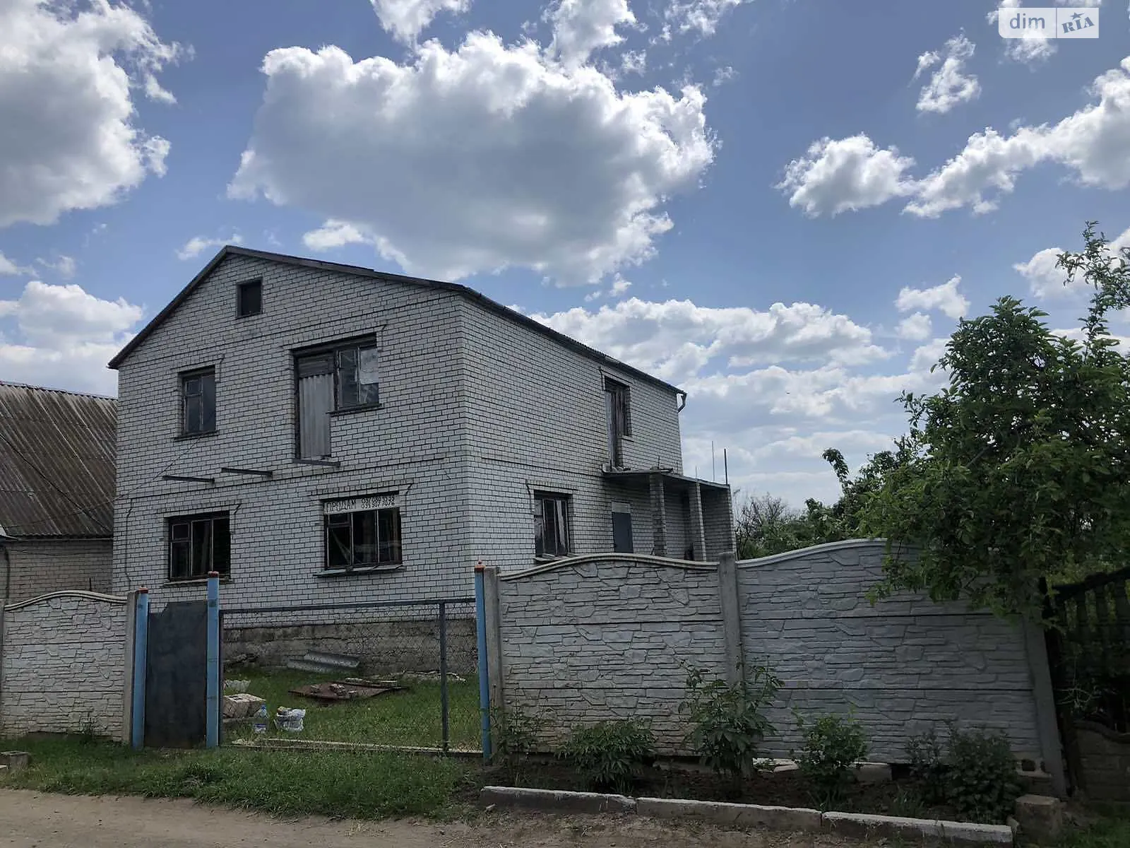 Продається будинок 2 поверховий 180 кв. м з балконом, цена: 25000 $