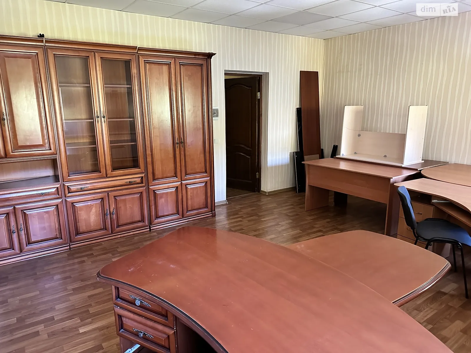 Продается объект сферы услуг 989.86 кв. м в 2-этажном здании, цена: 350000 $ - фото 1
