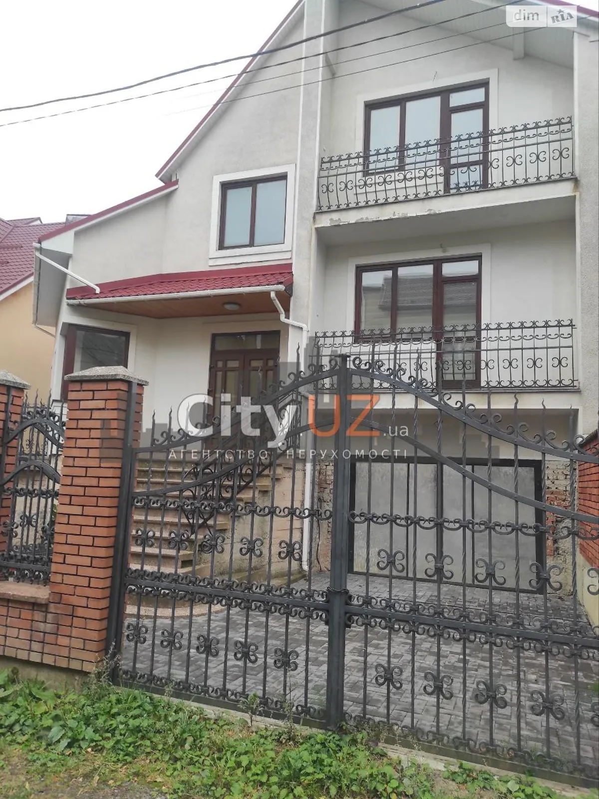 Продається будинок 2 поверховий 378 кв. м з каміном, цена: 350000 $