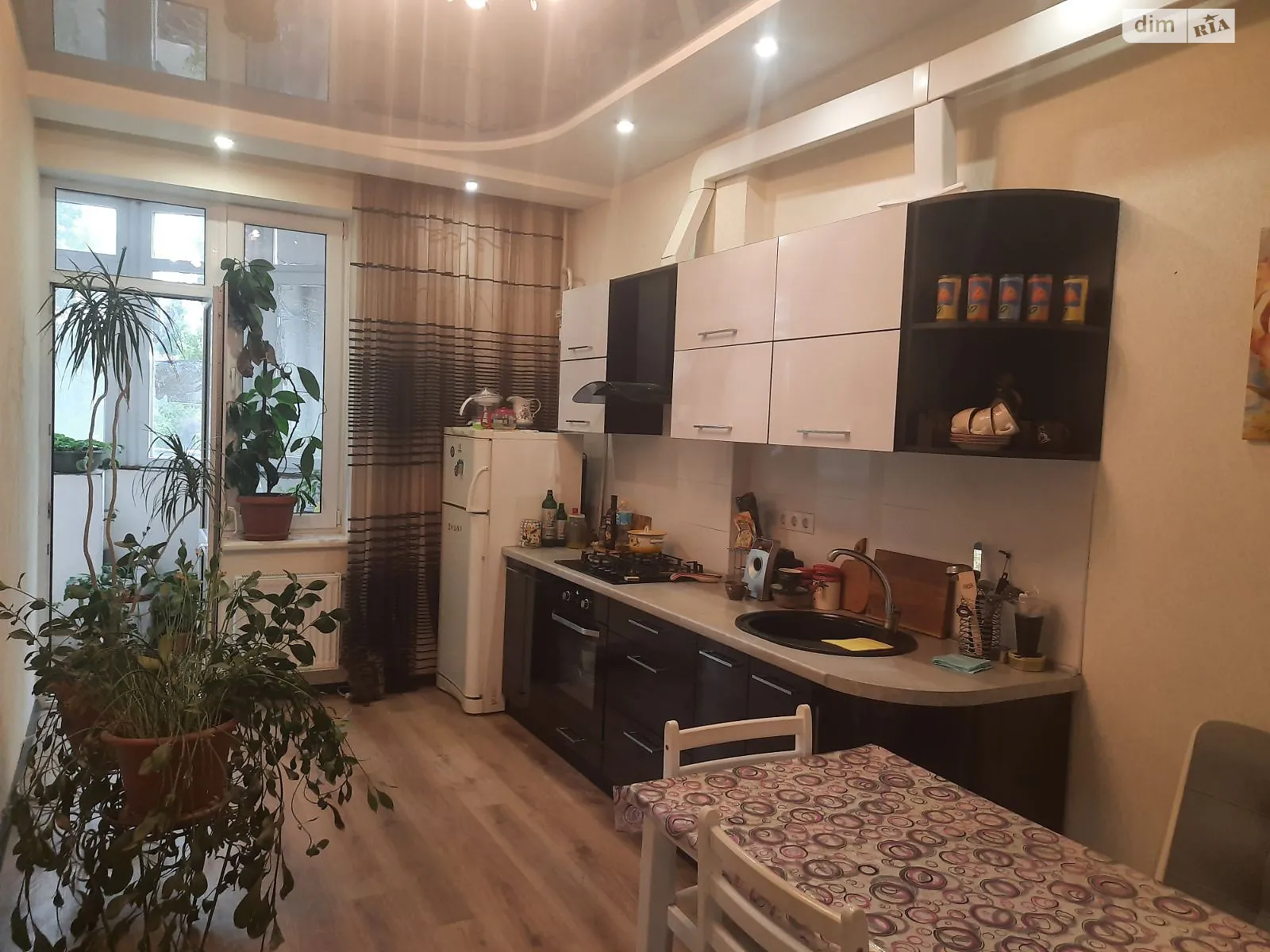 Продается 1-комнатная квартира 40 кв. м в Одессе, ул. Маршала Малиновского