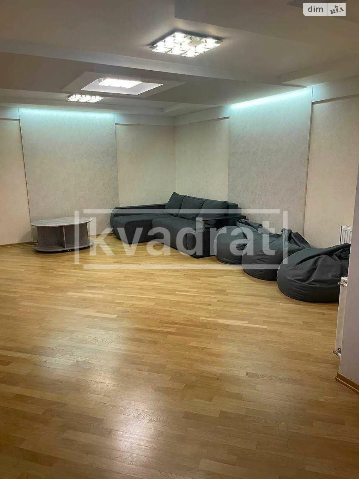 Сдается в аренду 3-комнатная квартира 135 кв. м в Киеве, ул. Старонаводницкая, 4В - фото 1