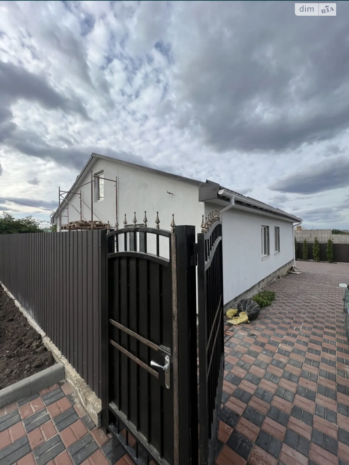 Продается одноэтажный дом 120 кв. м с балконом, цена: 135000 $ - фото 1