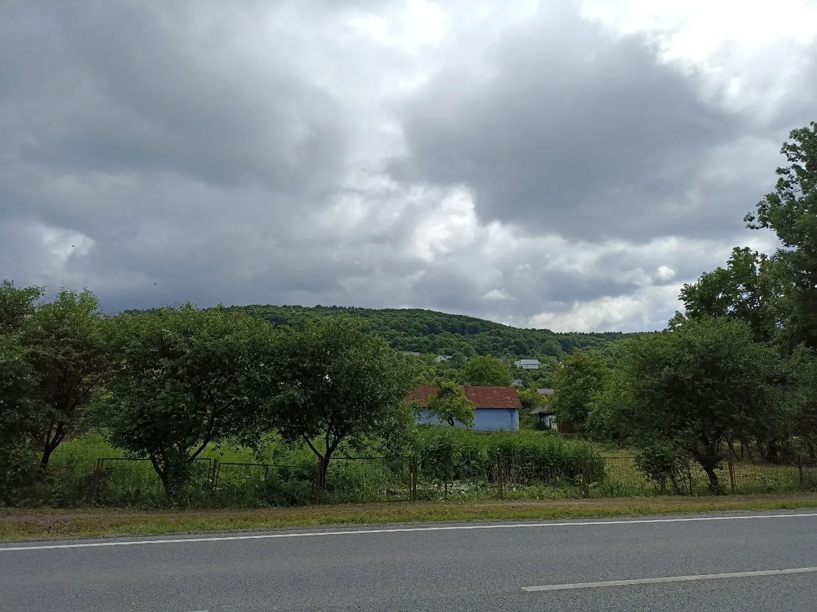 Продается земельный участок 25 соток в Львовской области, цена: 30000 € - фото 1