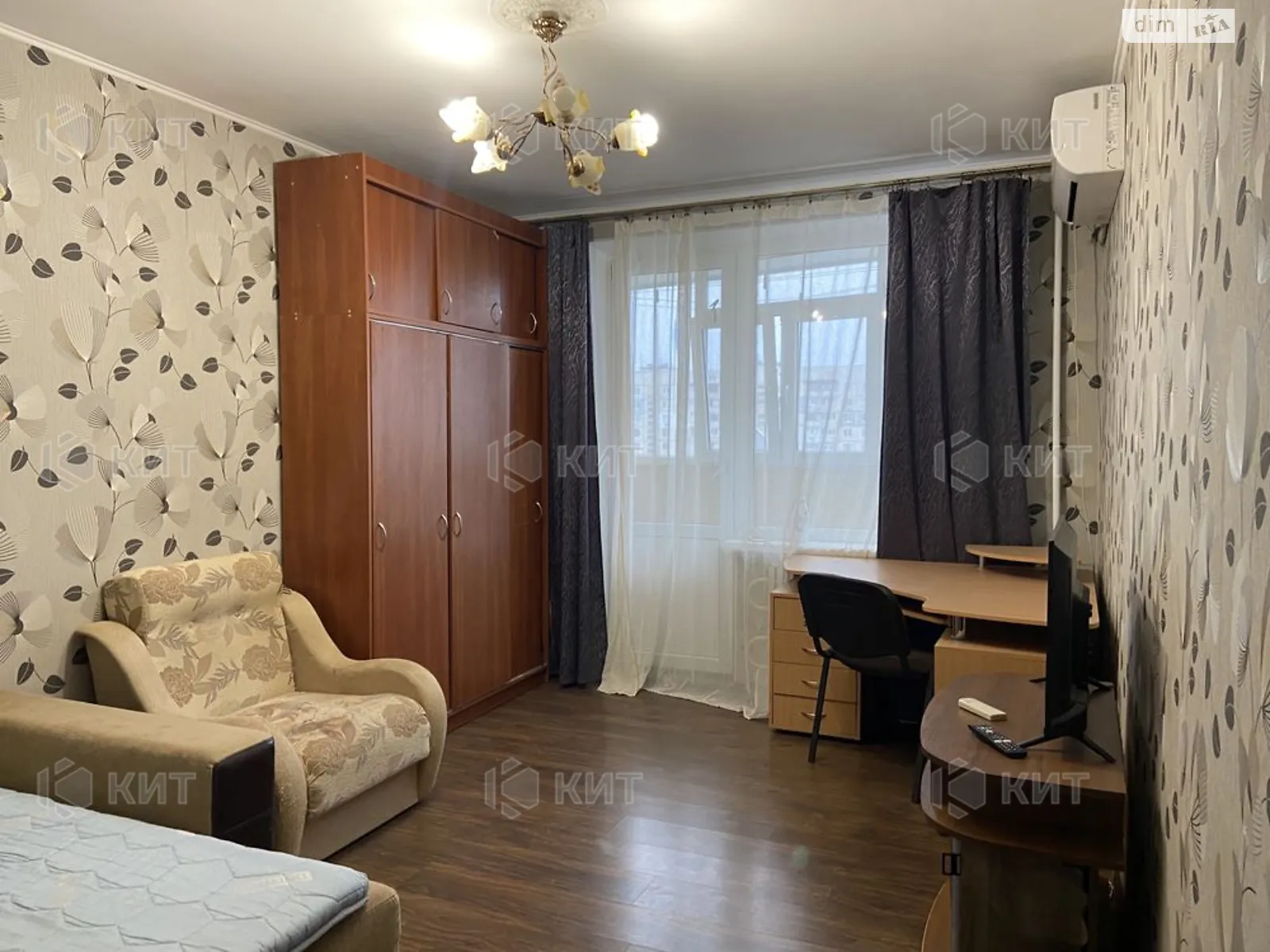 Продается 1-комнатная квартира 33 кв. м в Харькове, цена: 30000 $