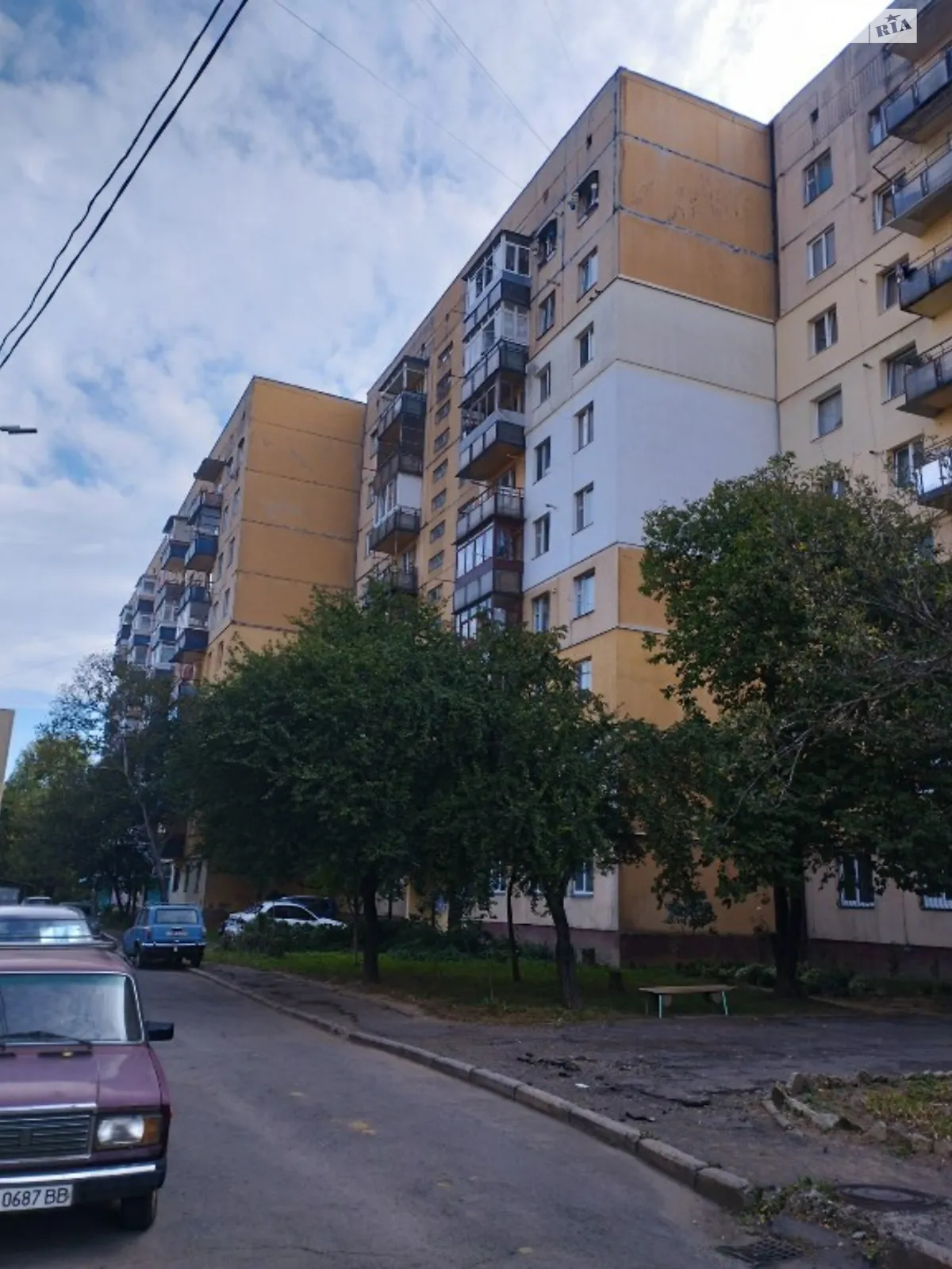 Продается 3-комнатная квартира 65 кв. м в Ужгороде, ул. Черновола