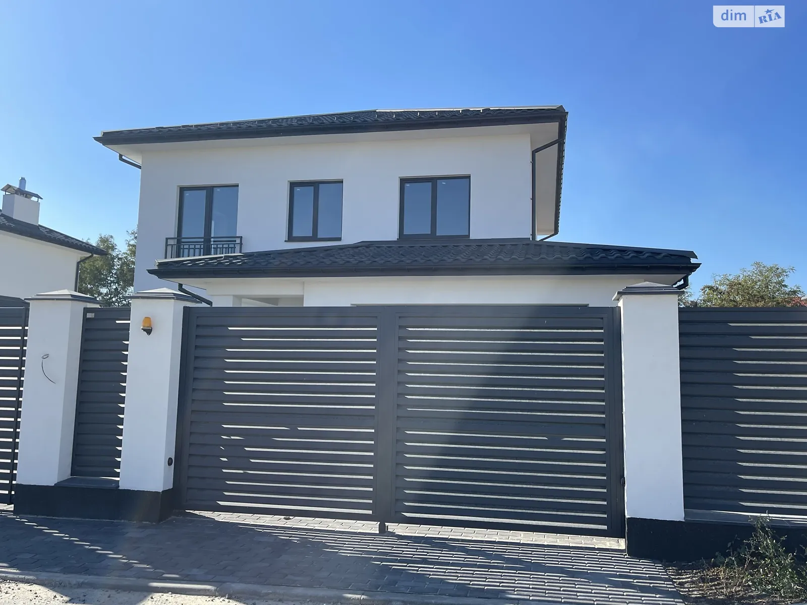 Продається будинок 2 поверховий 200 кв. м з мансардою, цена: 185000 $ - фото 1