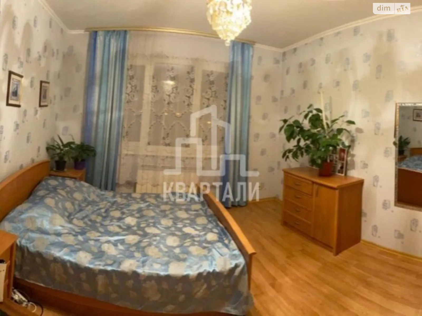 Продается 2-комнатная квартира 72 кв. м в Киеве, ул. Урловская, 21 - фото 1
