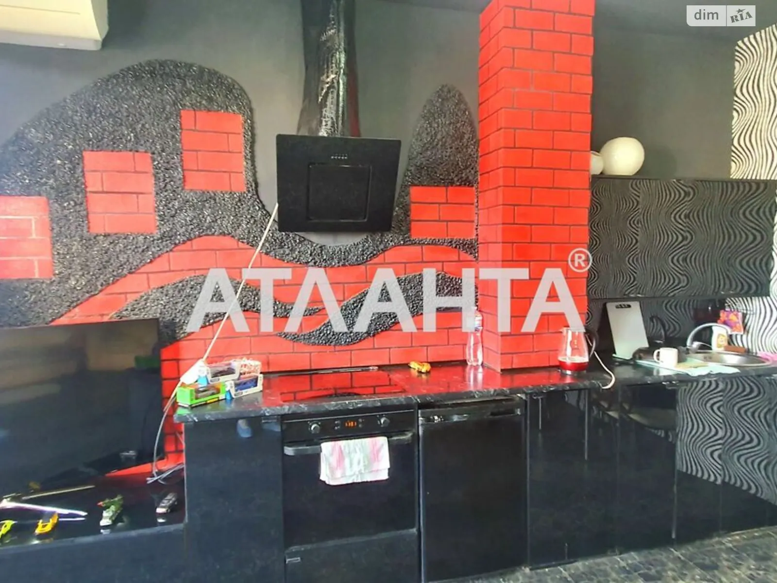 Продается 2-комнатная квартира 55 кв. м в Одессе, ул. Пантелеймоновская, 112 - фото 1