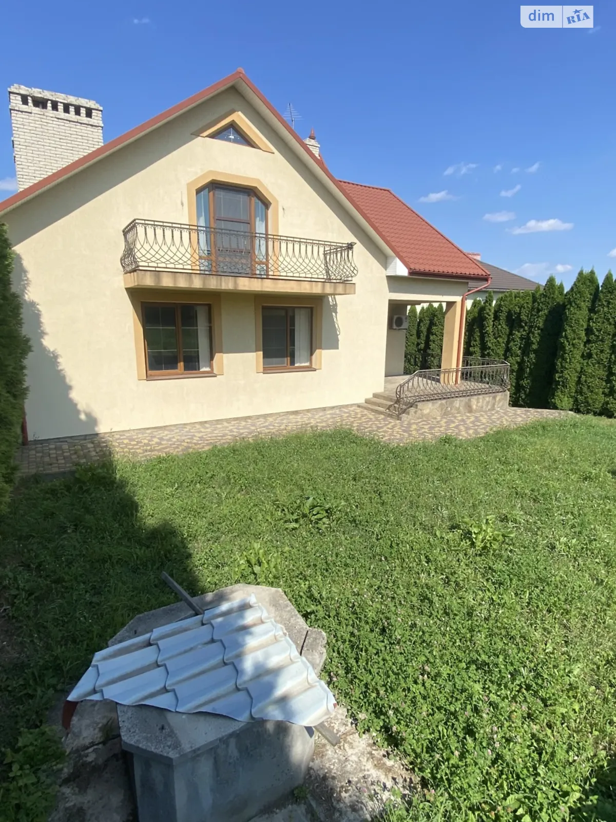 Продається будинок 2 поверховий 343 кв. м з гаражем, цена: 195000 $