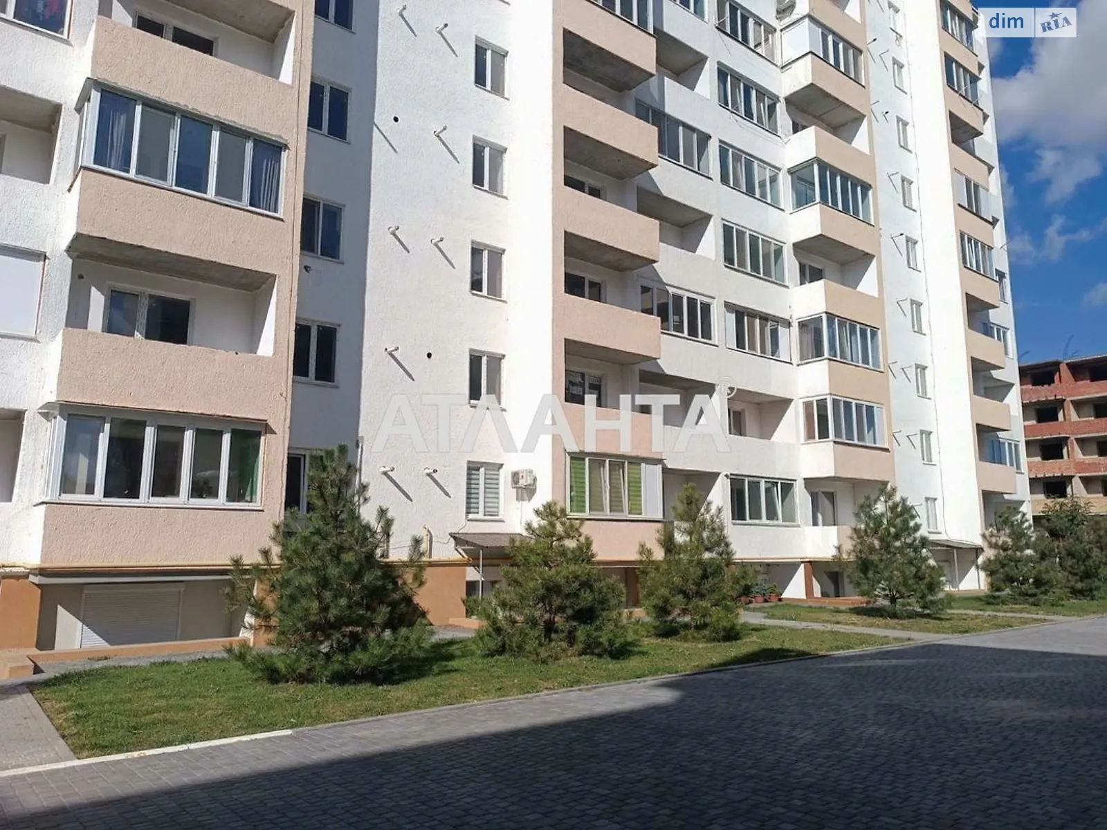 Продается 2-комнатная квартира 69.2 кв. м в Хлебодарском, цена: 35000 $