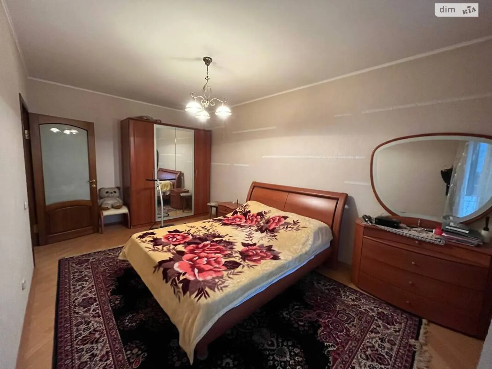 Продается 3-комнатная квартира 82 кв. м в Киеве, ул. Урловская, 7 - фото 1