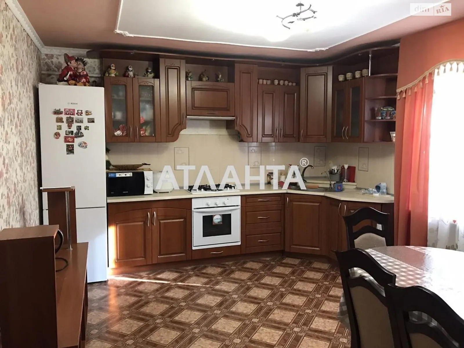 Продается одноэтажный дом 120 кв. м с баней/сауной, цена: 54000 $