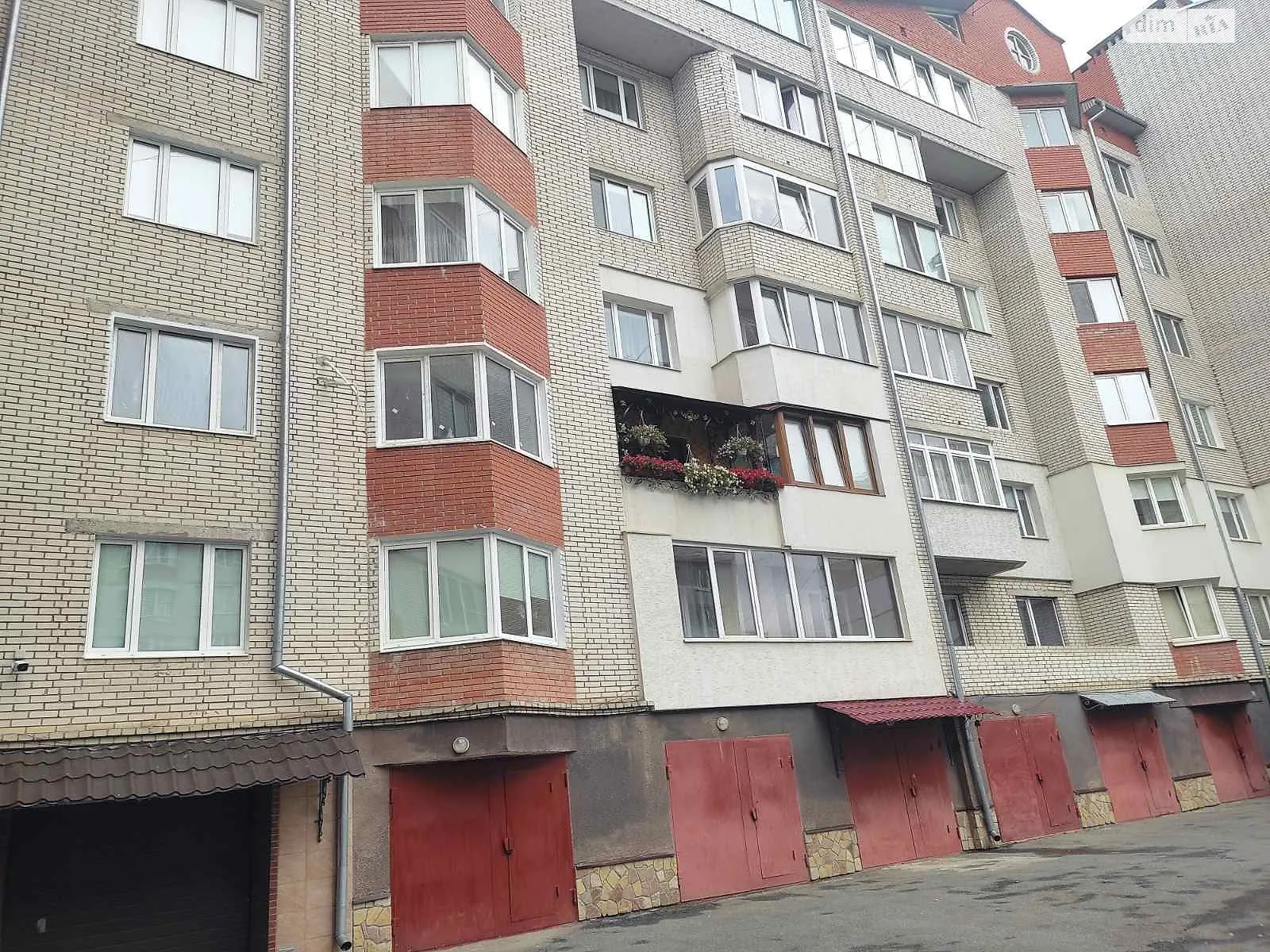 4-кімнатна квартира 120 кв. м у Тернополі, бул. Вишневецького Дмитра - фото 1