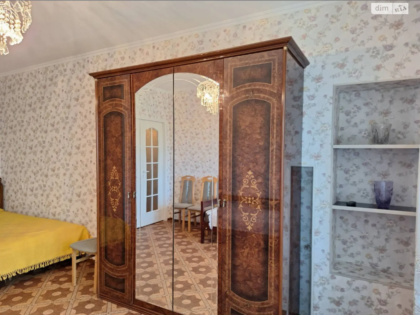 Продається 1-кімнатна квартира 41 кв. м у Одесі, вул. Садиковська, 31 - фото 1