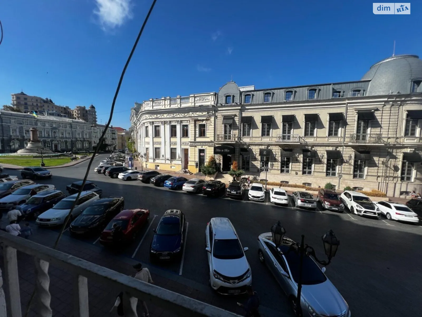 Продается 4-комнатная квартира 145 кв. м в Одессе, пл. Екатерининская, 5 - фото 1