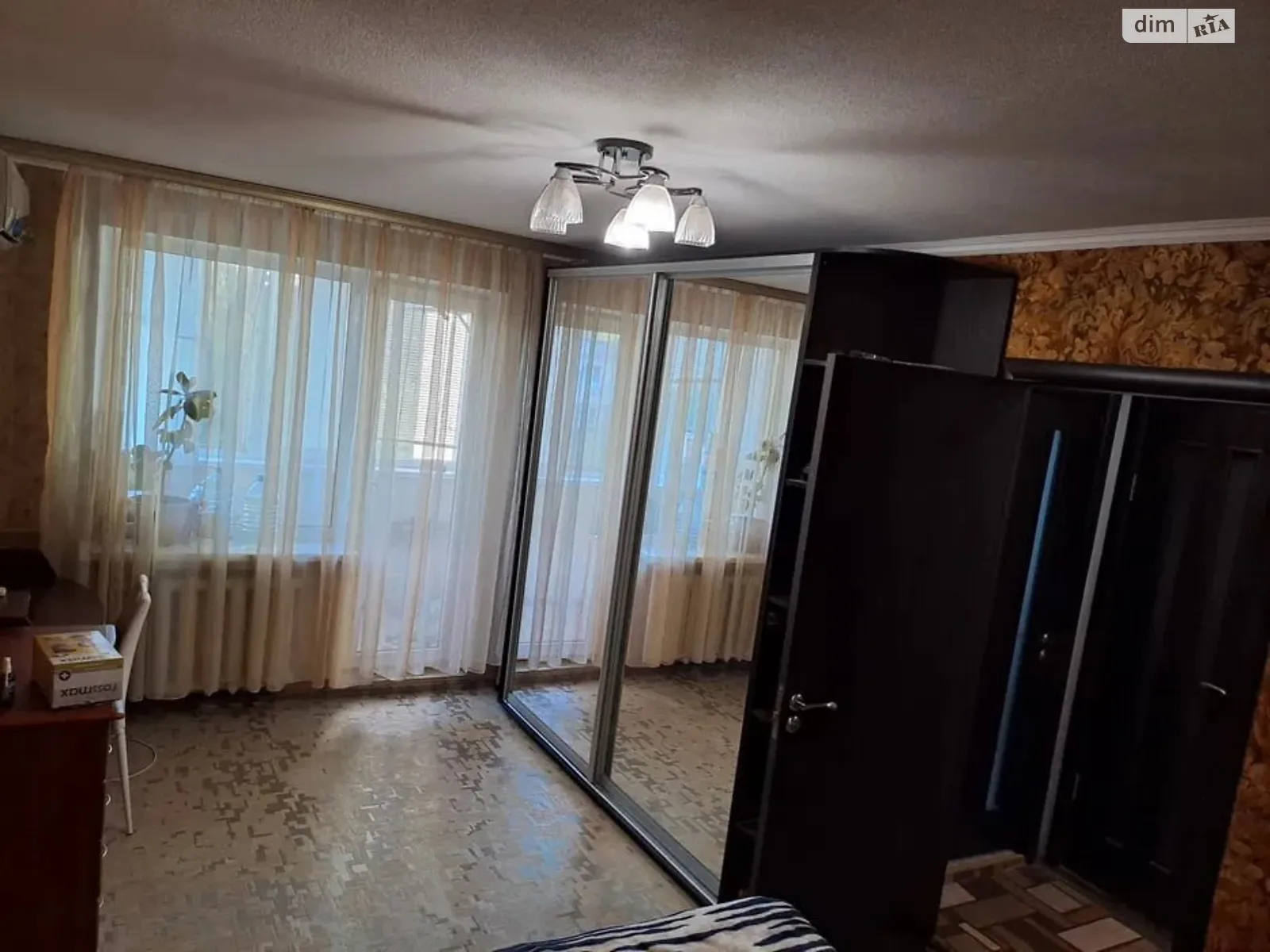 Продается 3-комнатная квартира 69 кв. м в Днепре, ул. Краснопольская, 11А - фото 1