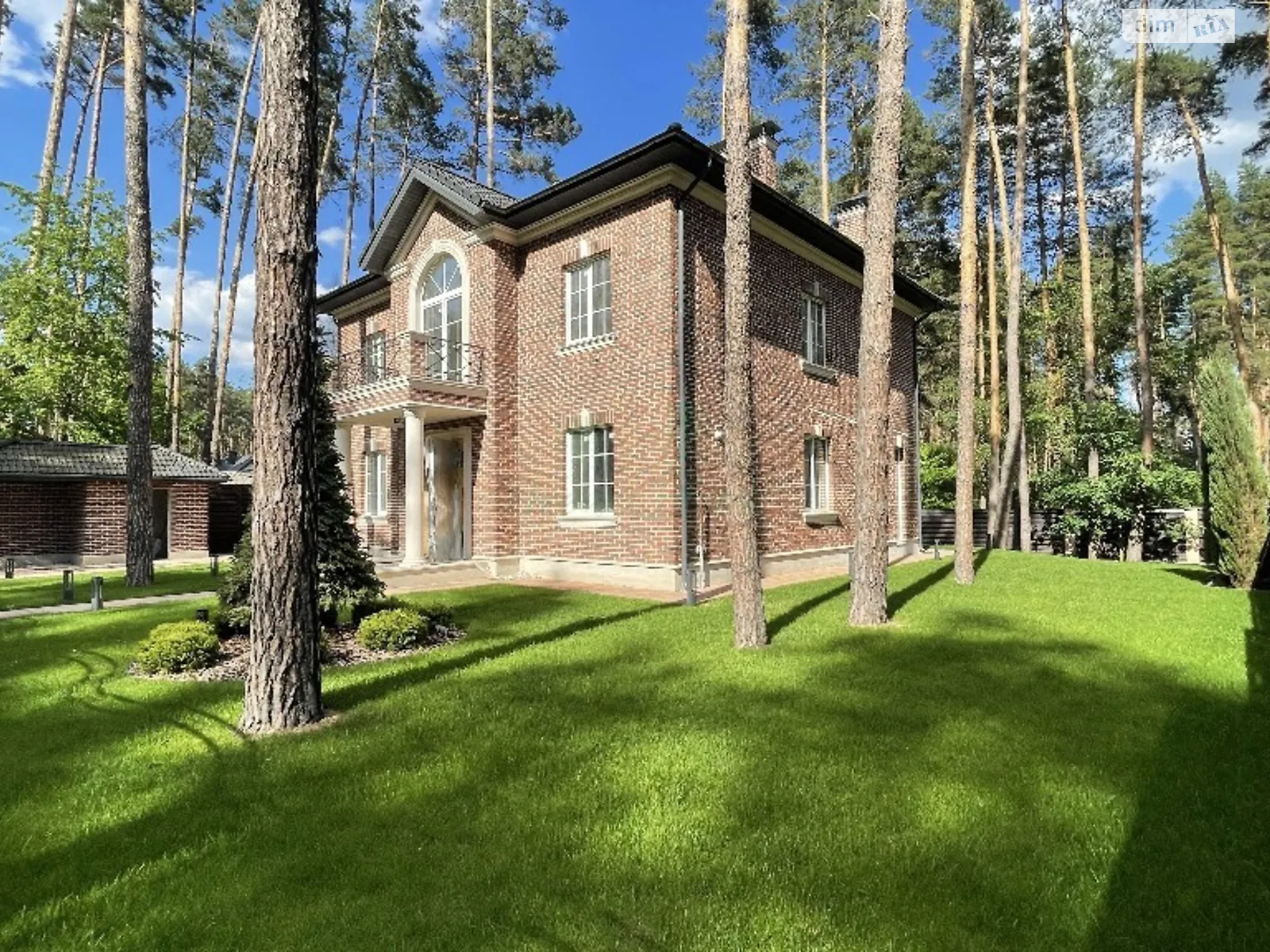 Продается дом на 2 этажа 197 кв. м с мансардой, цена: 340000 $ - фото 1