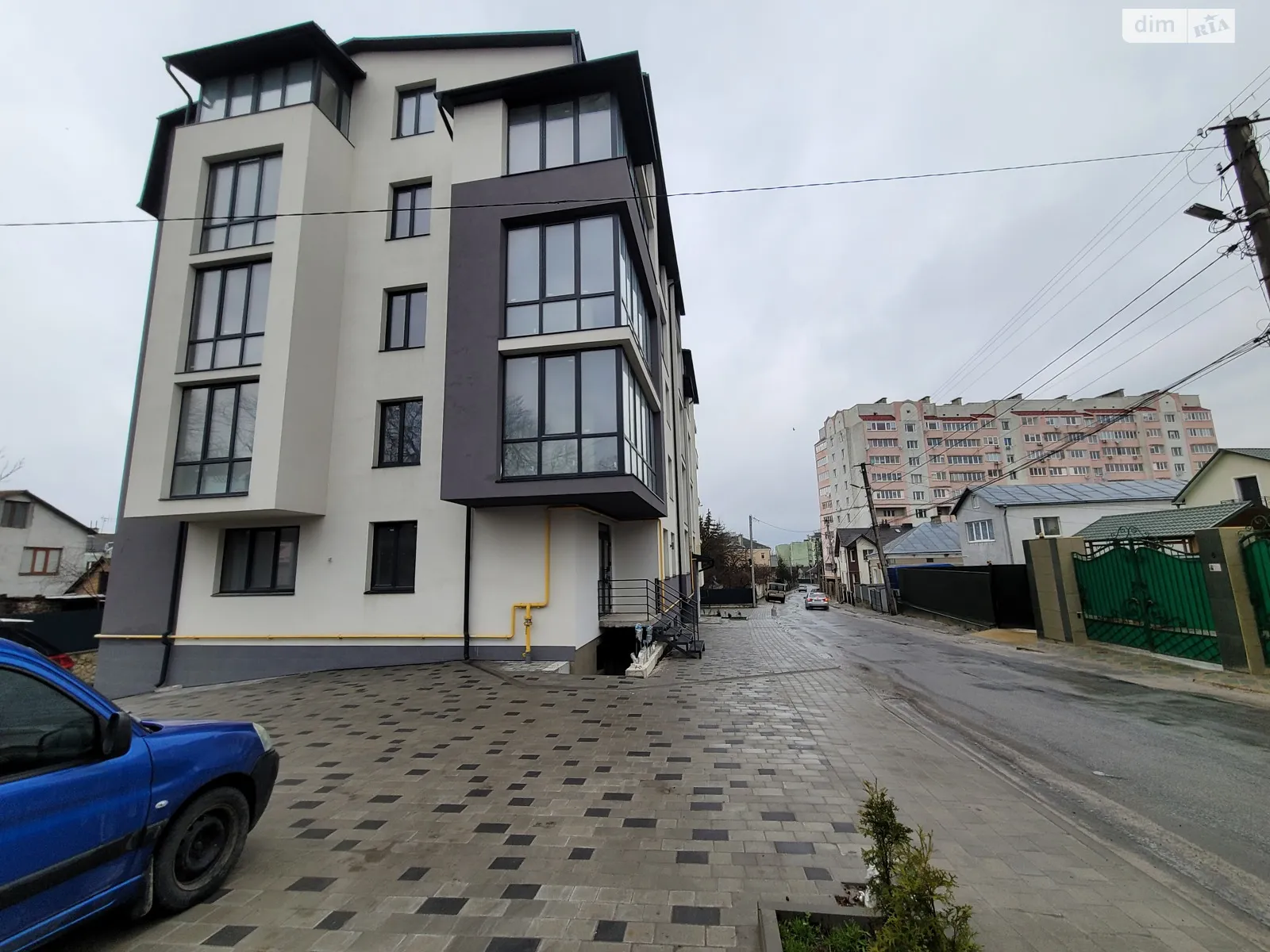 3-комнатная квартира 80 кв. м в Тернополе, ул. Зеленая, 3 - фото 1