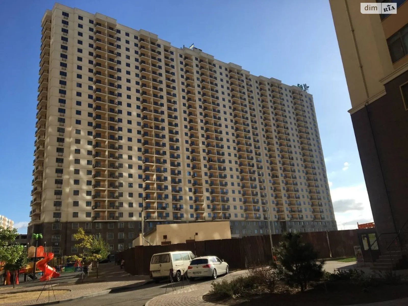 Продается 1-комнатная квартира 43.8 кв. м в Одессе, ул. Академика Сахарова - фото 1
