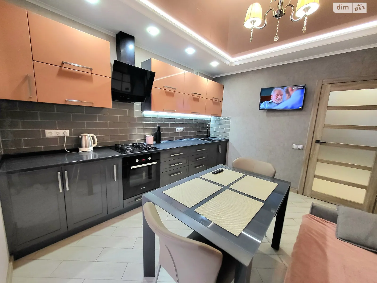 Продается 2-комнатная квартира 74 кв. м в Виннице, цена: 125000 $