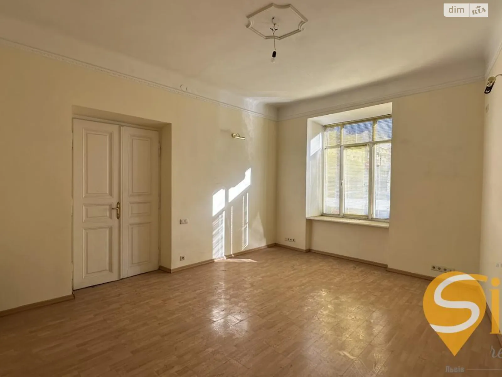 Продается 2-комнатная квартира 41.1 кв. м в Львове, ул. Франко Ивана, 44
