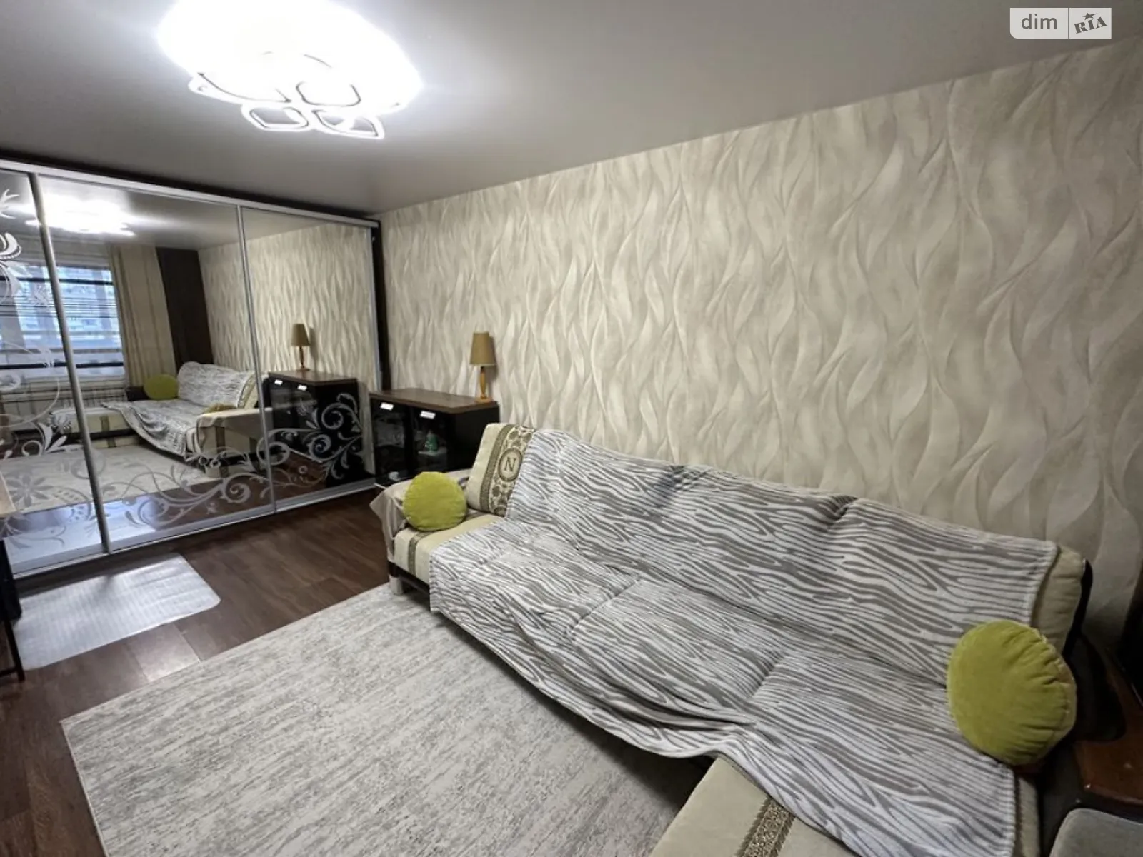 Здається в оренду 4-кімнатна квартира 70 кв. м у Дніпрі, цена: 16000 грн