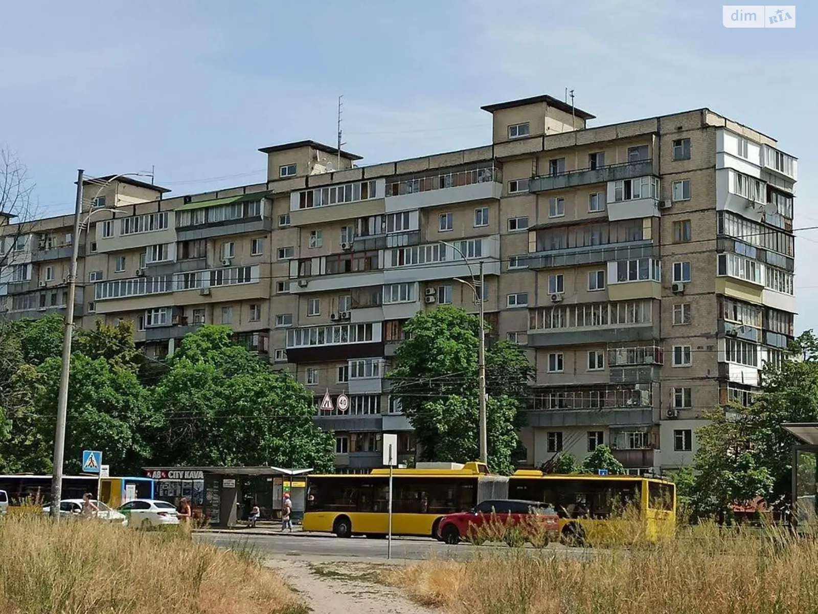 Продається 3-кімнатна квартира 59 кв. м у Києві, просп. Лісовий, 6