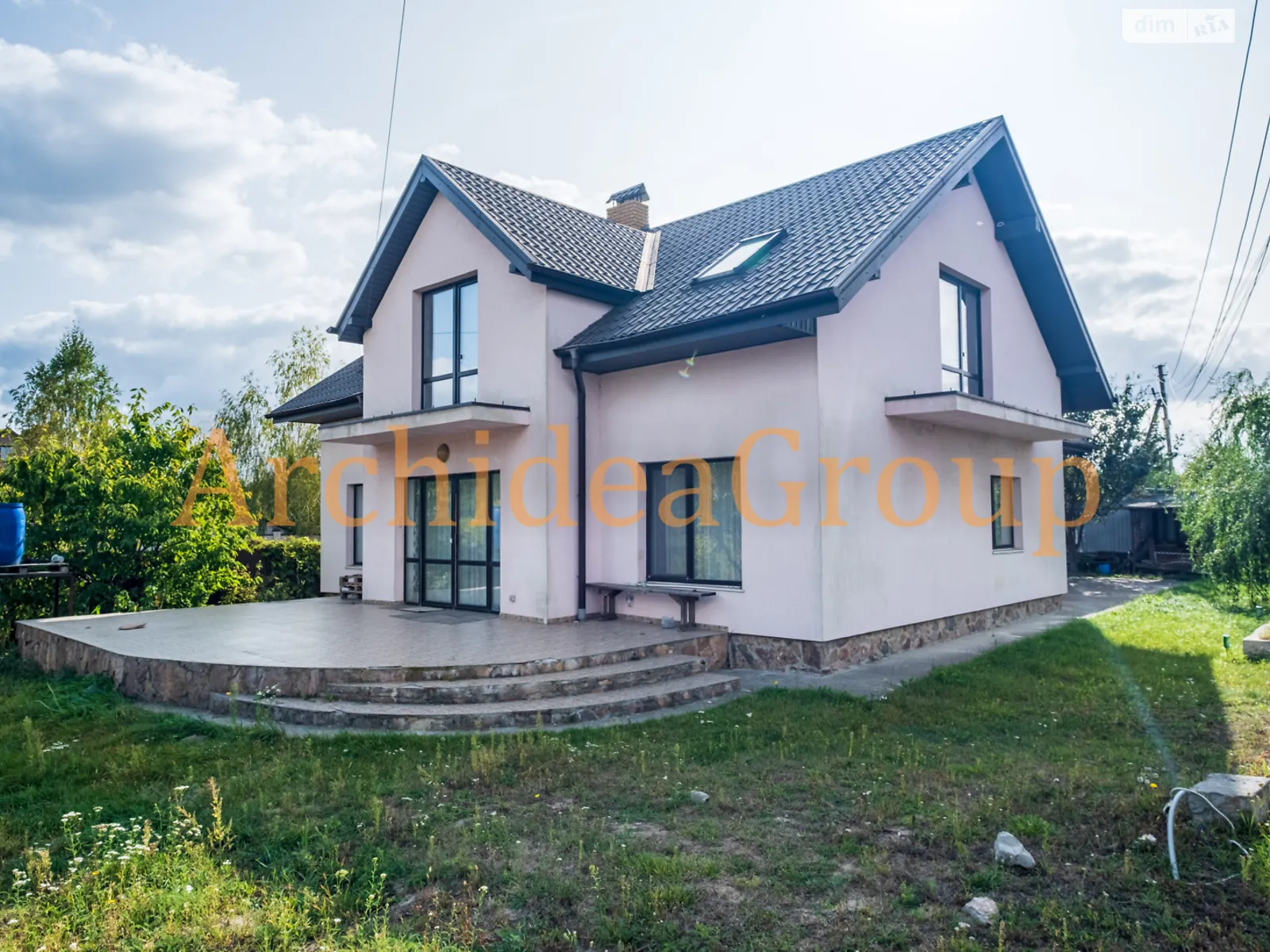 Продається будинок 2 поверховий 299 кв. м з гаражем, цена: 115000 $