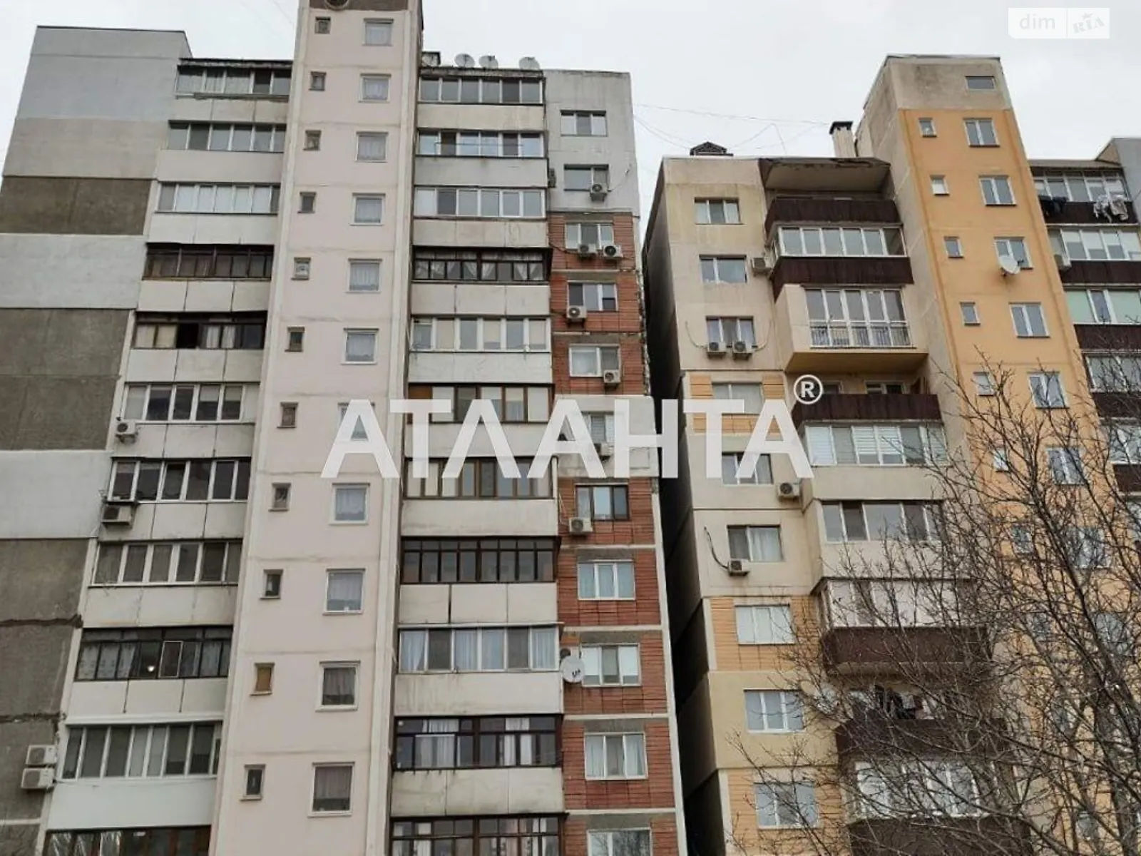 Продается 3-комнатная квартира 72 кв. м в Одессе, ул. Бугаевская