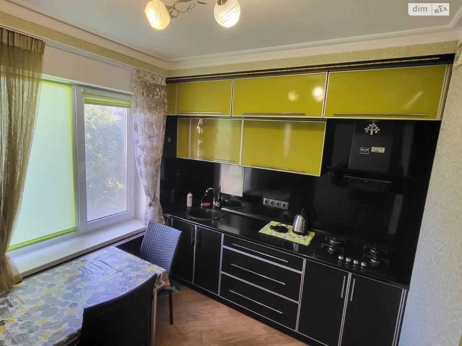 Продается 2-комнатная квартира 60 кв. м в Одессе, ул. Пишоновская, 23
