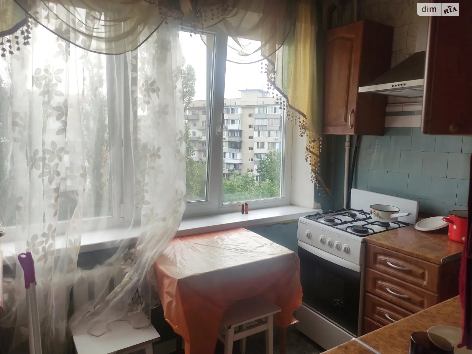 Продается 1-комнатная квартира 32 кв. м в Киеве, ул. Милютенко, 11Б