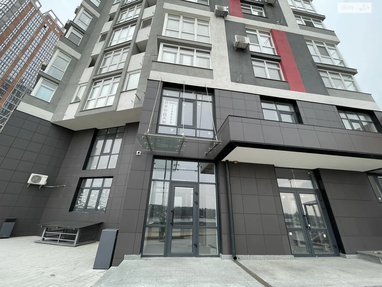 Продається офіс 110.4 кв. м в бізнес-центрі, цена: 176640 $ - фото 1