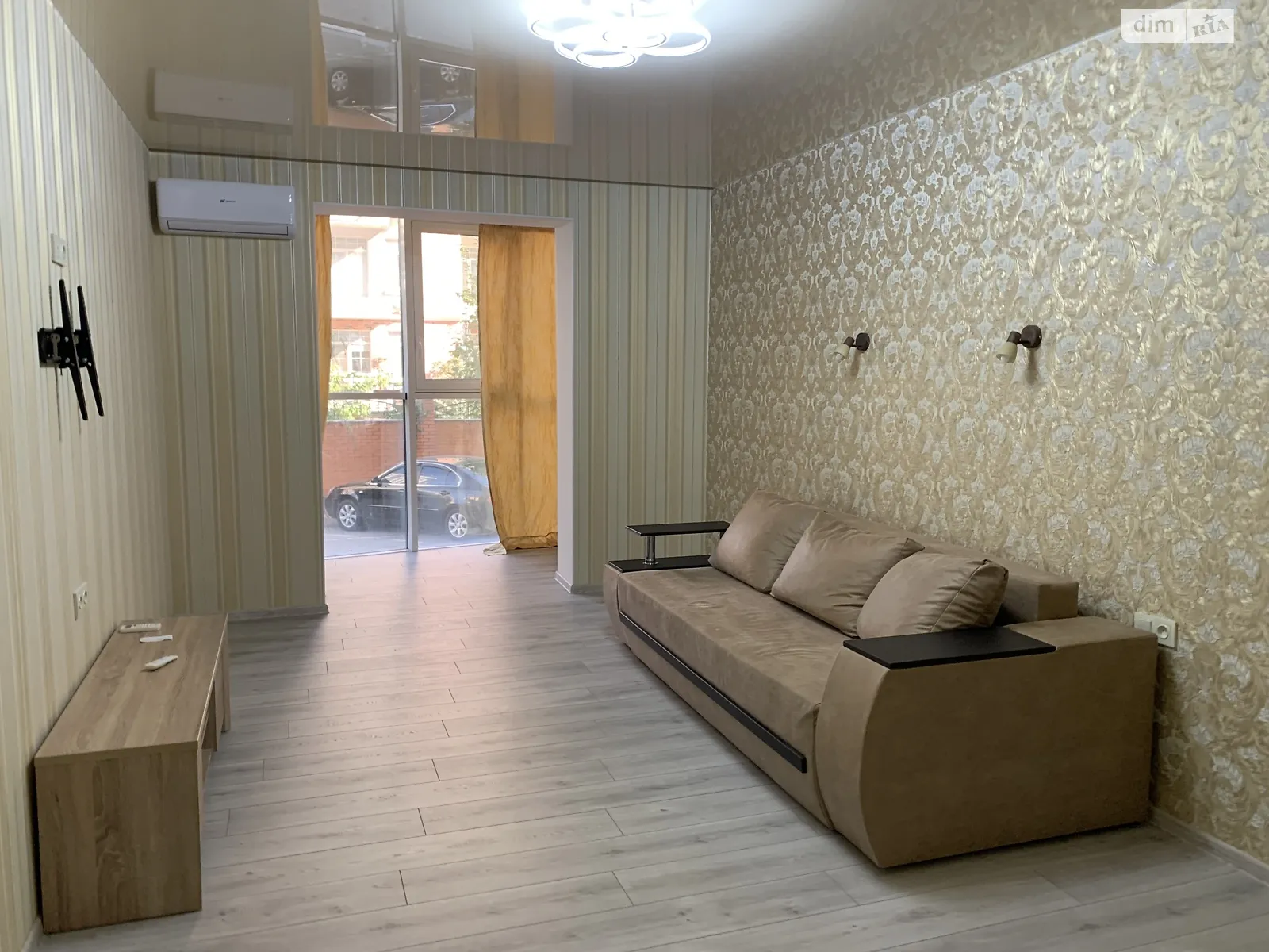 Продается 1-комнатная квартира 59 кв. м в Одессе, ул. Софиевская