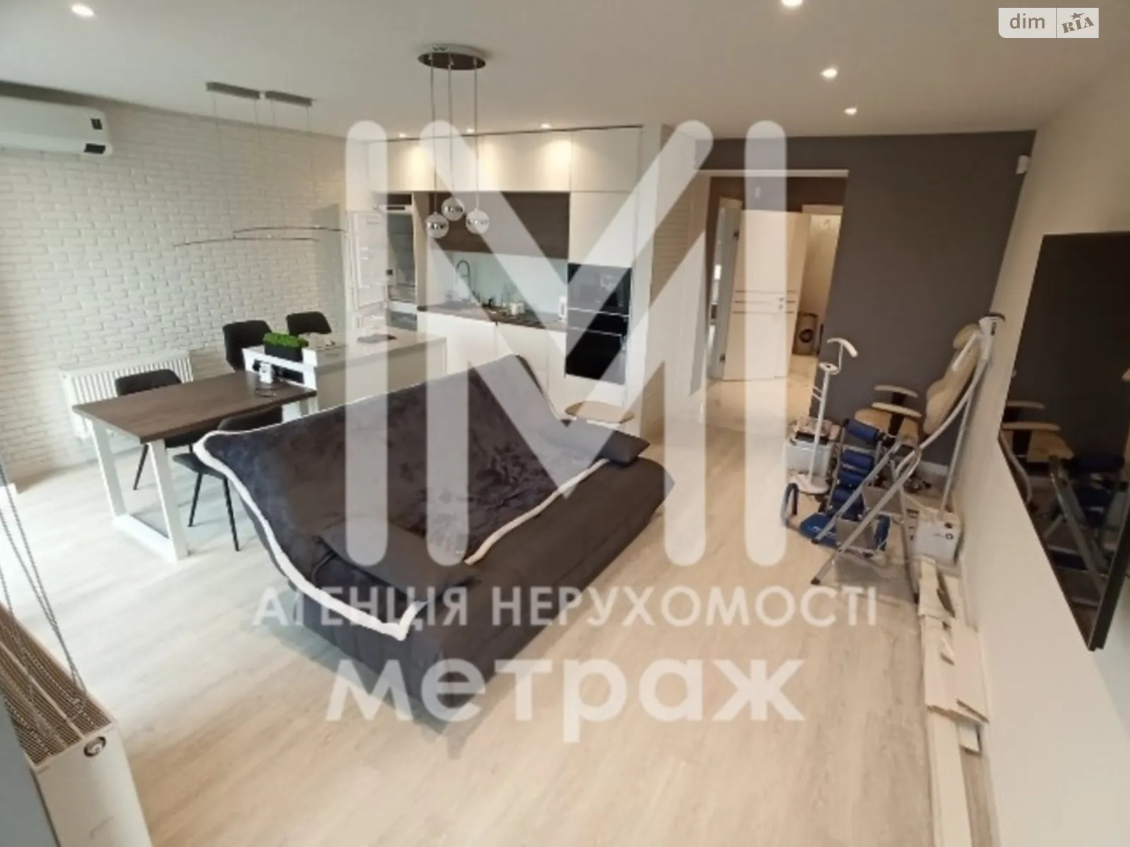 Продается 2-комнатная квартира 70 кв. м в Харькове, ул. Клочковская, 93 - фото 1