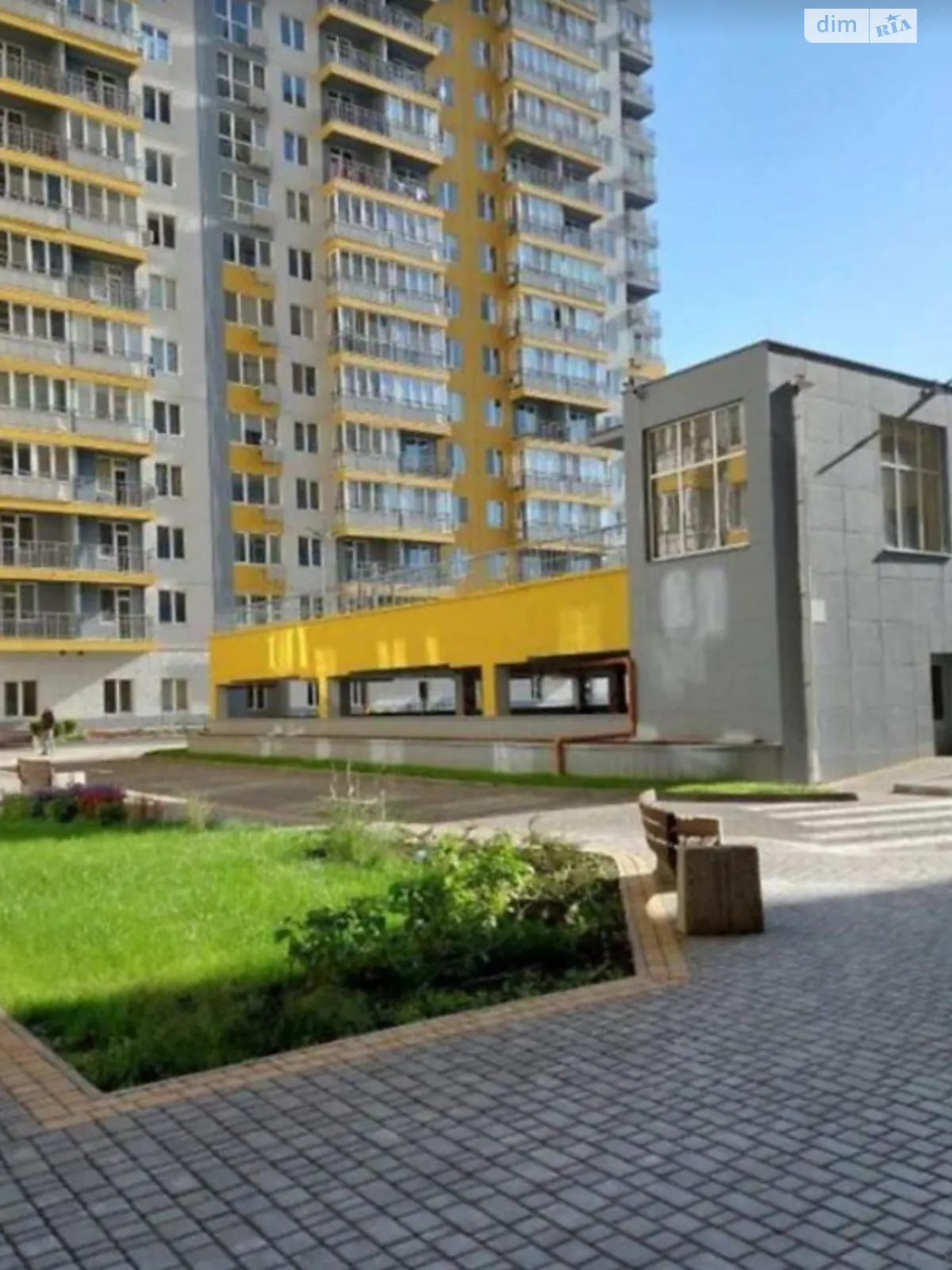 Продается 1-комнатная квартира 40 кв. м в Одессе, ул. Михайловская, 8 - фото 1