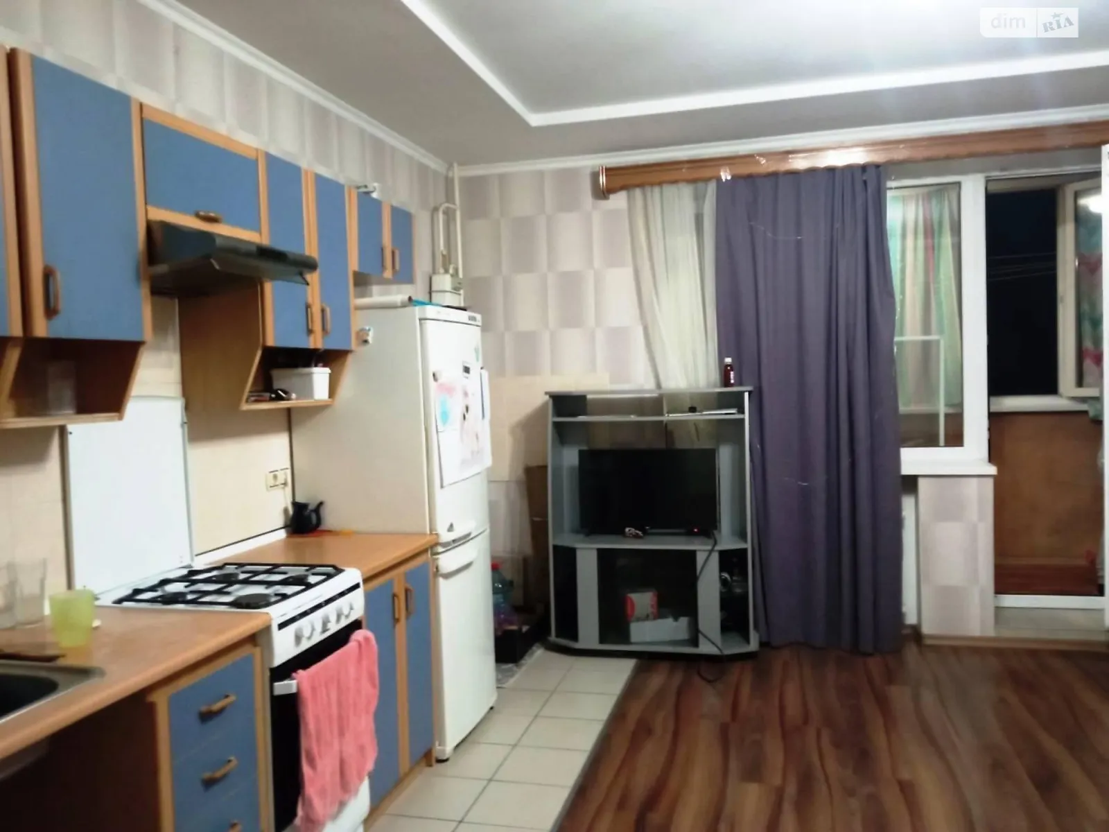 Продается 2-комнатная квартира 67 кв. м в Черноморске, ул. Парусная - фото 1