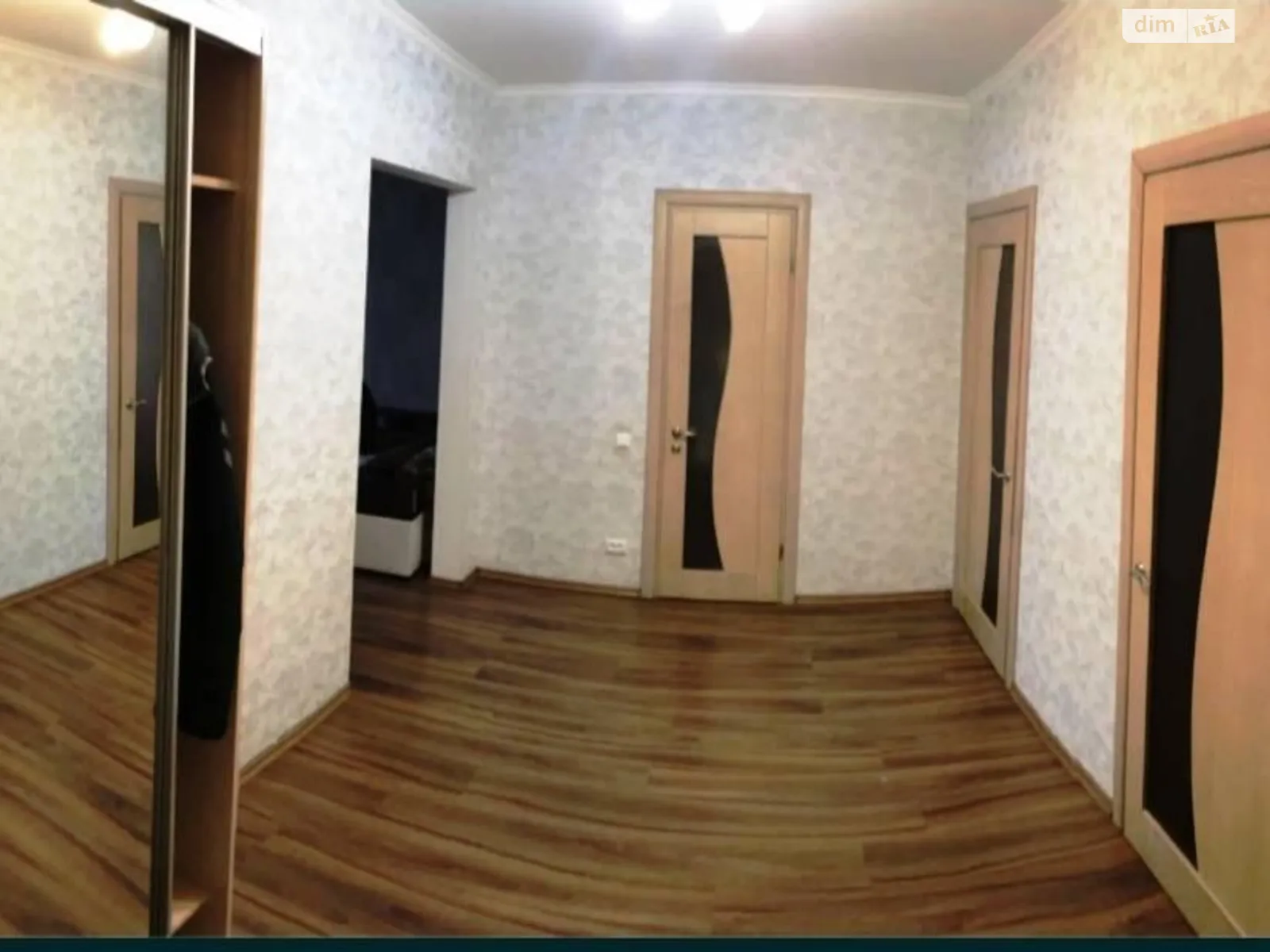 Продається 2-кімнатна квартира 67 кв. м у Чорноморську - фото 2