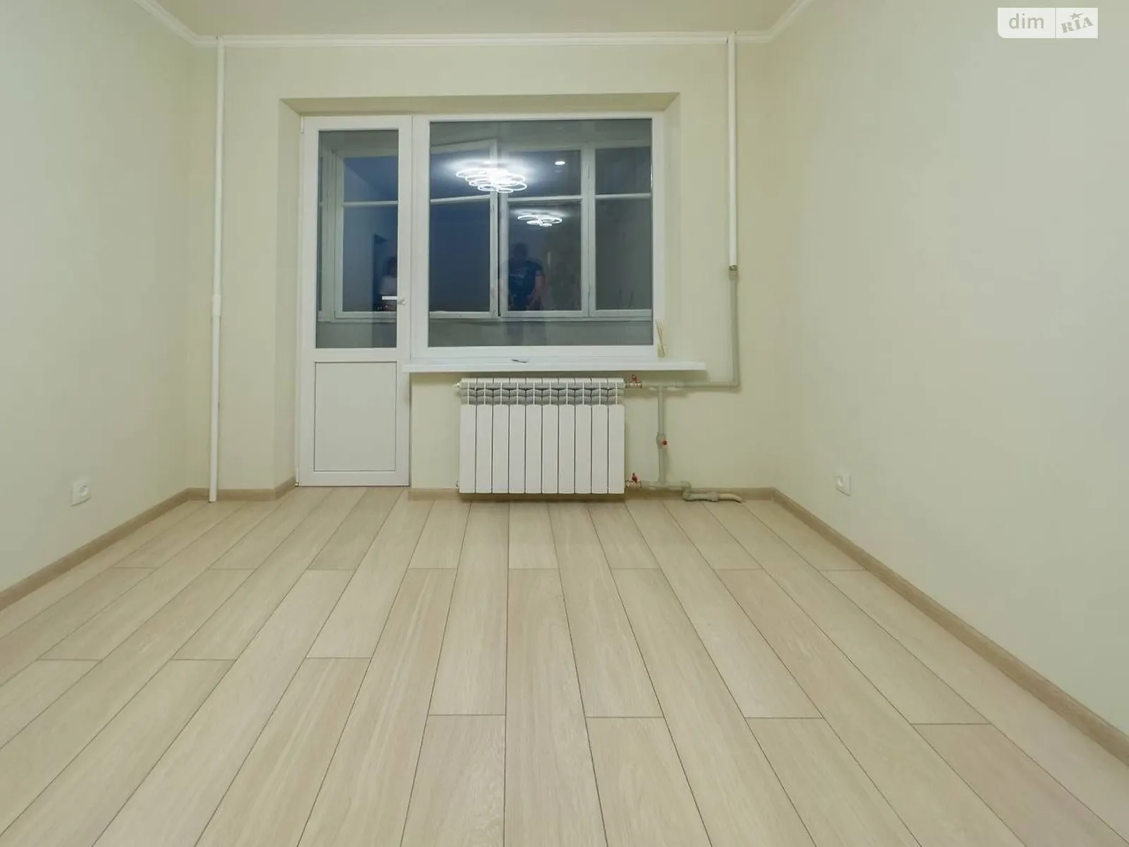 Продается 1-комнатная квартира 40 кв. м в Днепре, ул. Малиновского Маршала - фото 1