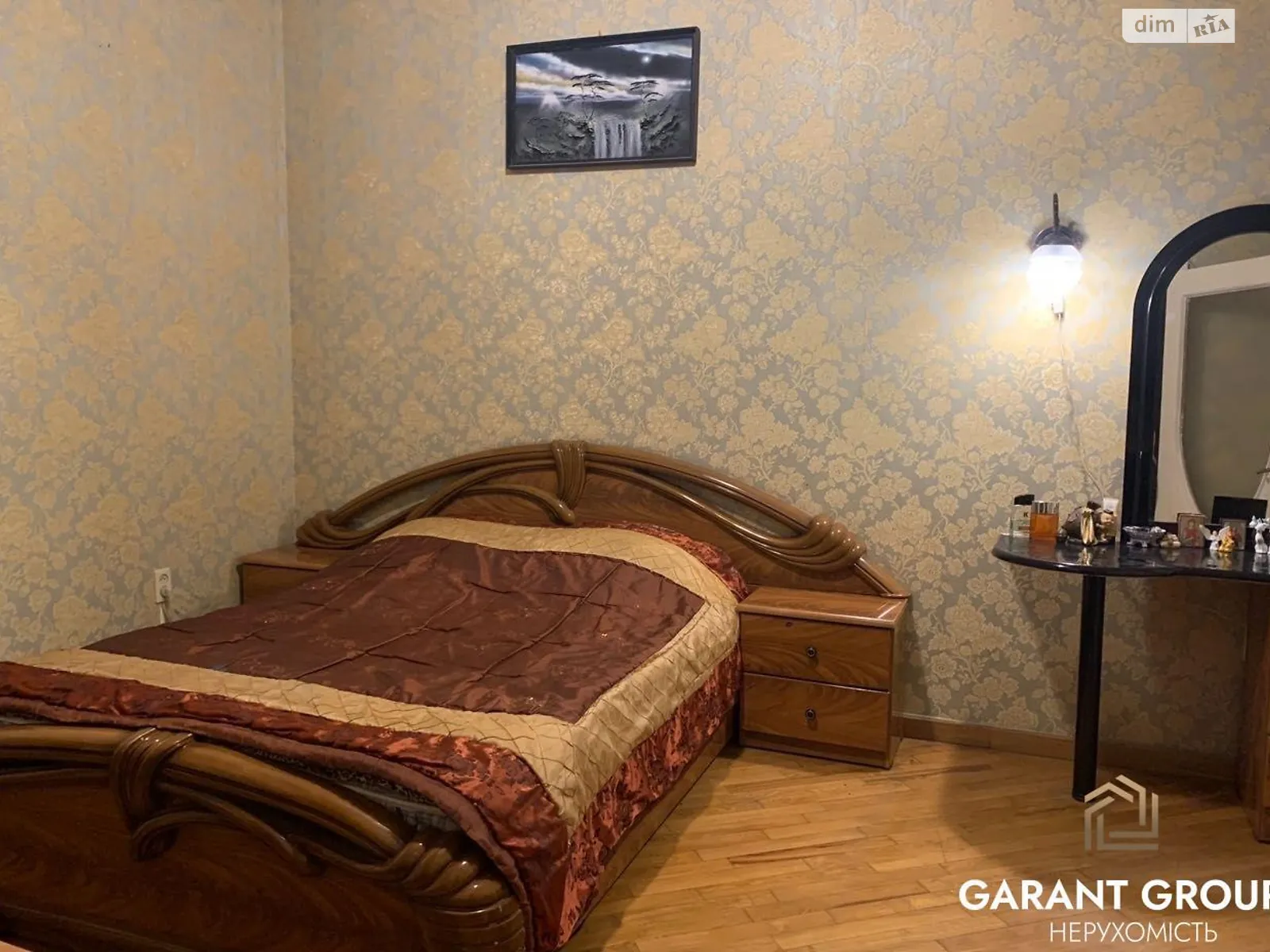 Продается 3-комнатная квартира 75 кв. м в Одессе, ул. Базарная