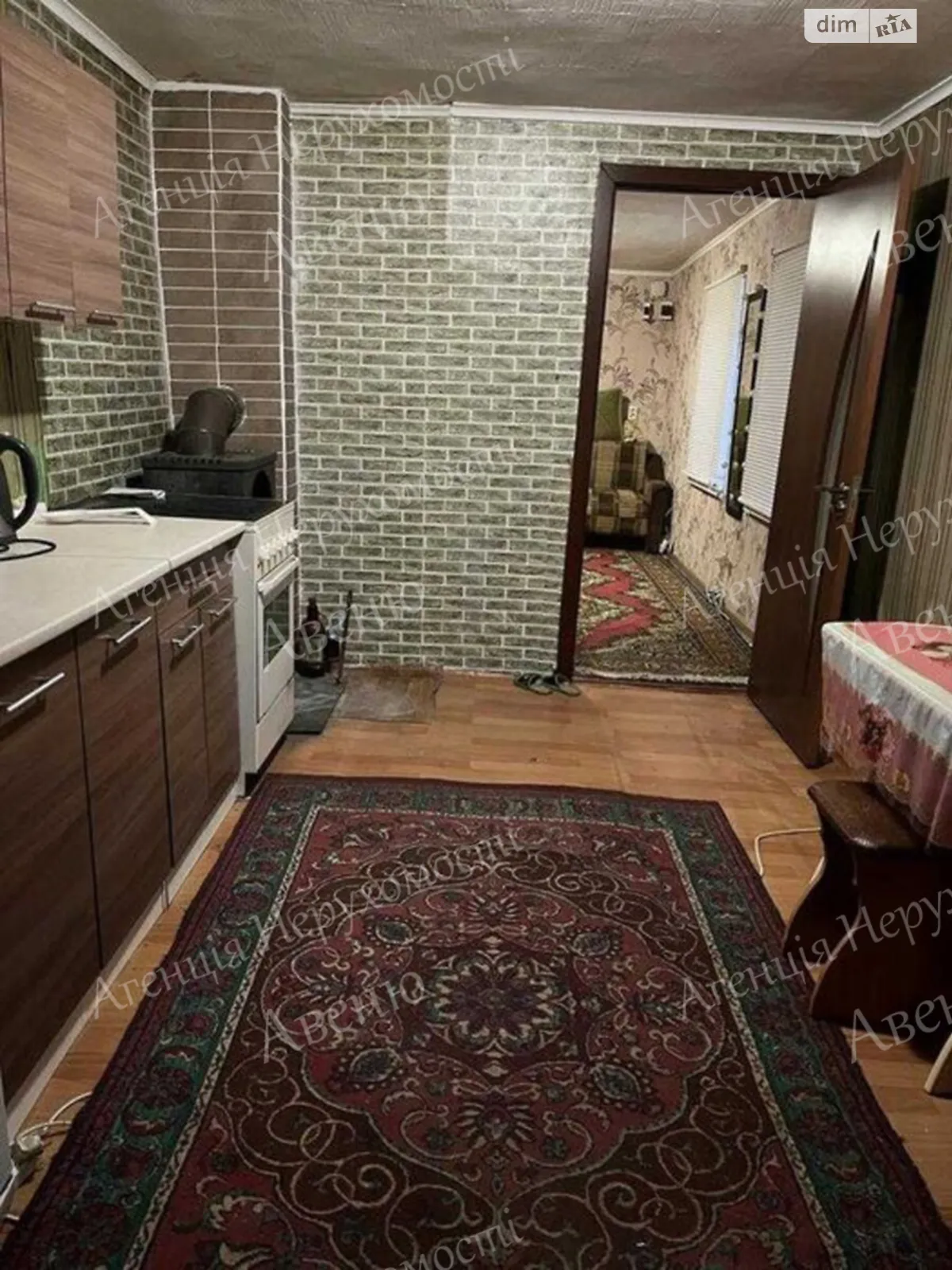 Продається частина будинку 28 кв. м з гаражем, цена: 15500 $