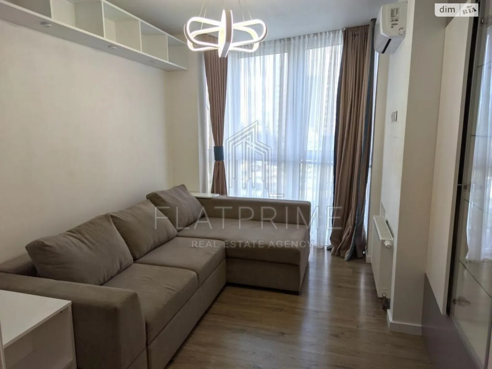 Продается 1-комнатная квартира 52 кв. м в Киеве, ул. Драгоманова, 2 - фото 1