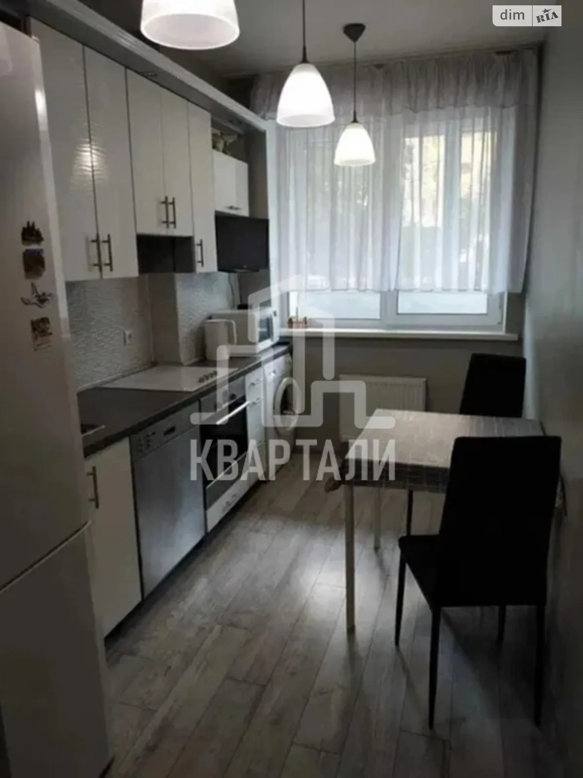 Продается 2-комнатная квартира 56 кв. м в Киеве, ул. Наталии Ужвий, 12 - фото 1